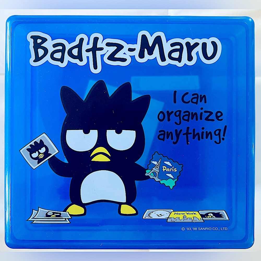 ⭐️VINTAGE 1998 Sanrio Badtz-Maru⭐️
Organizer Cd/Photo Case w/5 Dividers & labels